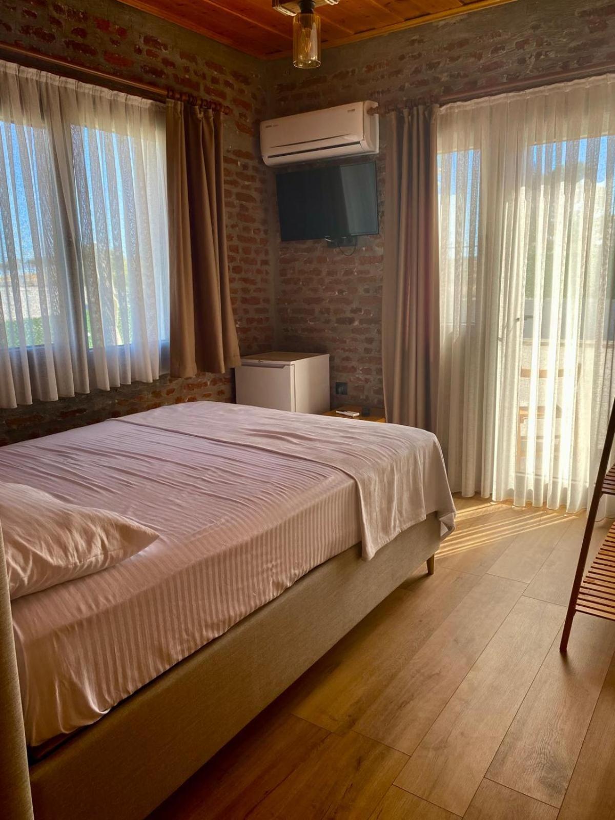 Moj Dom Kuecuekkoey Hotel Ngoại thất bức ảnh